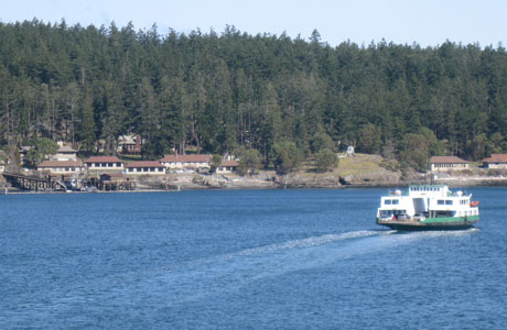 The little ferry that could is filling in while the Elwha is repaired. Yesterday the Hiyu took over the interisland route as the spring schedule went into effect.