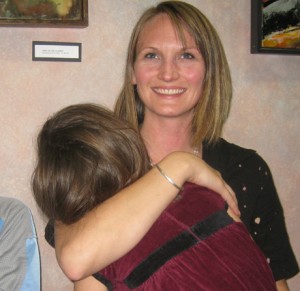 sophie After the show, sister Lilah was pretty worn out as she & mom Sophie Rice wait for brother Simon to come from backstage after singing in the children's chorus....