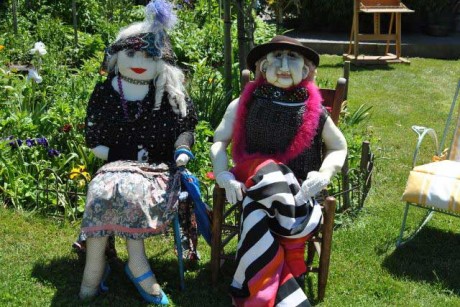 Fossi and Lola invite you to the SJI Garden Tour - Pat Reveles photo
