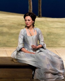 Isabel Leonard as Dorabella in Cosi Fan Tutti - Click to enlarge -Marty-Sohl photo