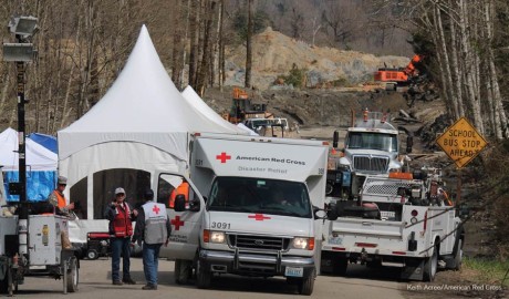 A Red Cross emergency response vehicle delivers food and water to searchers and emergency workers at the scene of the mudslide near Oso, Washington - Click to enlarge - Keith Acree/American Red Cross photo