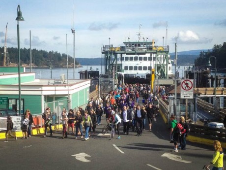 ferry-crowd